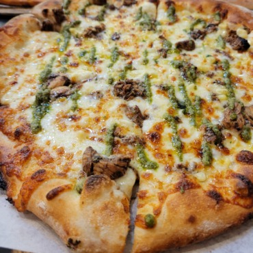 March Pizza Special: Cheeseburger Pizza